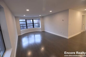 321 Brookline Ave, Unit B in Boston, MA - Building Photo - Building Photo