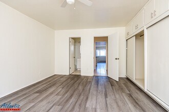 439 S 4th St, Unit 23 in San Jose, CA - Foto de edificio - Building Photo