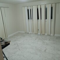 220 Taft St in Gary, IN - Building Photo