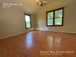 3800 Arthel Dr in St. Louis, MO - Building Photo - Building Photo