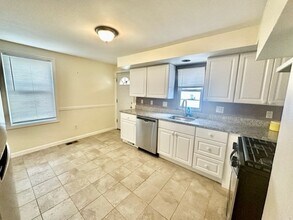 170 Bow St in Everett, MA - Building Photo - Building Photo