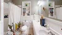 300 N 12th St photo'