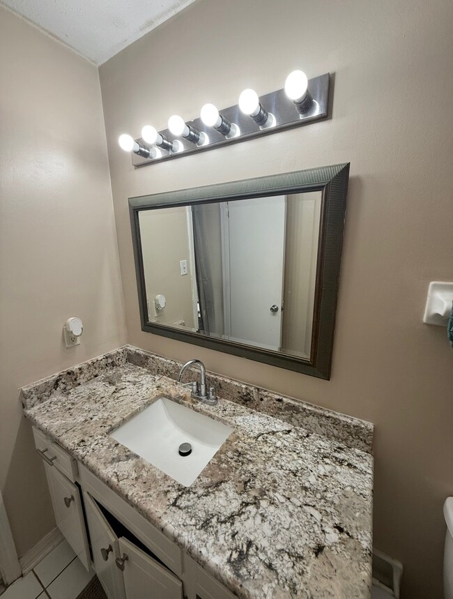 965 Wesley Ave in Mobile, AL - Building Photo - Building Photo