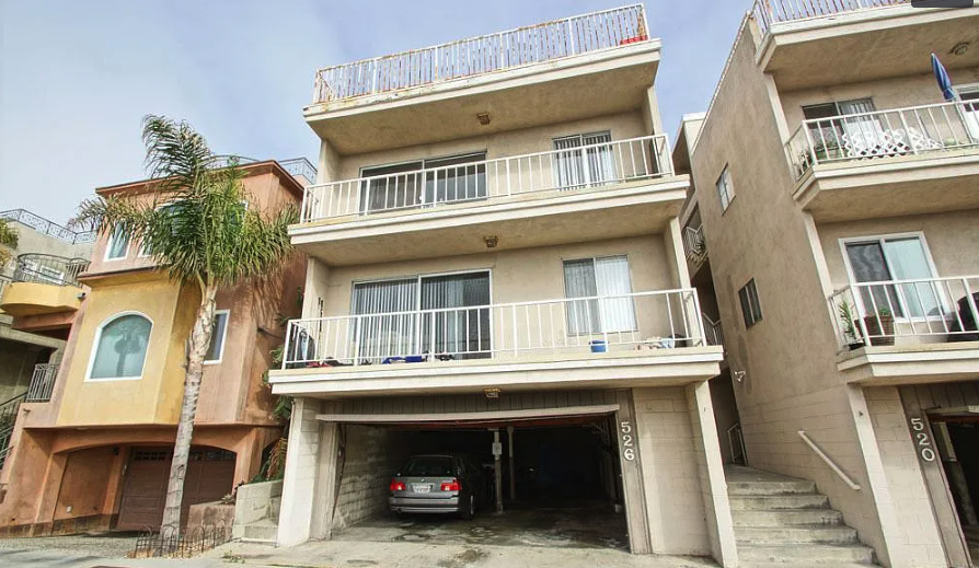 526 Manhattan Ave, Unit A in Hermosa Beach, CA - Foto de edificio