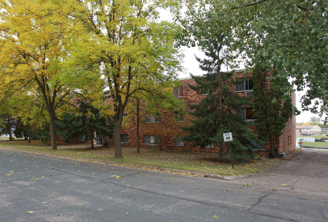 Charlotte Apartments in River Falls, WI - Building Photo