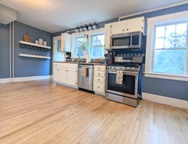 426 W Main St, Unit 428 West main Street in Tilton, NH - Building Photo