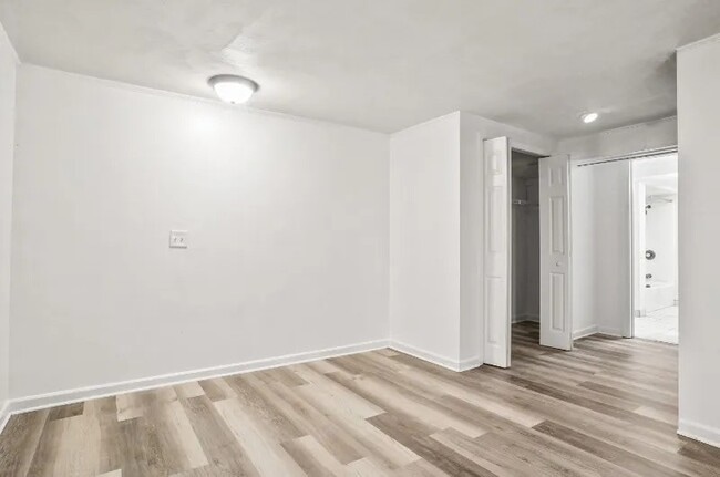 3736 Woodford Ave NW in Canton, OH - Building Photo - Building Photo