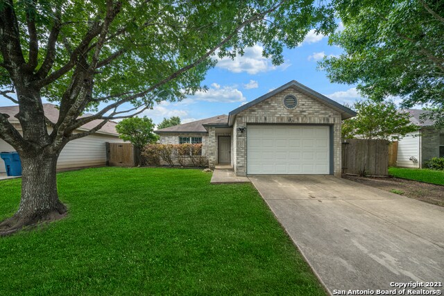 9728 Chelsea Cir in Selma, TX - Building Photo