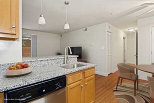 Fox Run Apartments in Edgewood, MD - Building Photo