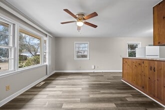 43 Sophia Dr in Jacksonville, NC - Building Photo - Building Photo