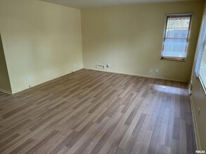 2944 S 5th St in Southern View, IL - Building Photo - Building Photo