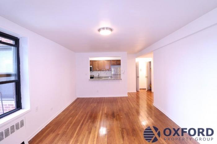 143-45 Sanford Ave in Queens, NY - Foto de edificio