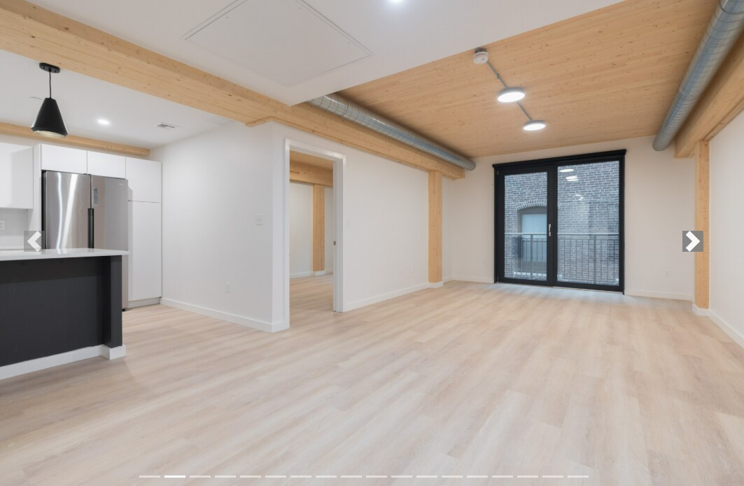 1 E Lenox St, Unit 601 in Boston, MA - Building Photo