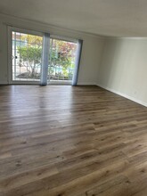 7819 Talbert St in Playa Del Rey, CA - Foto de edificio - Building Photo