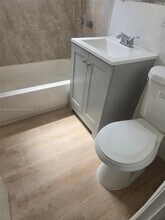 1822 NW 73rd St in Miami, FL - Building Photo - Building Photo