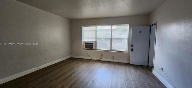 736 83rd St in Miami Beach, FL - Building Photo - Building Photo