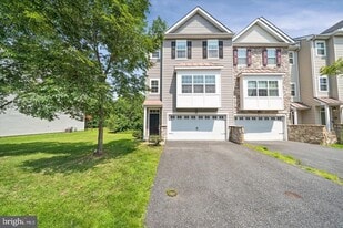 26 Munro Rd in Newark, DE - Building Photo