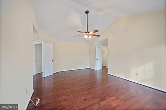 1324 Pleasant Meadow Rd in Crofton, MD - Building Photo - Building Photo