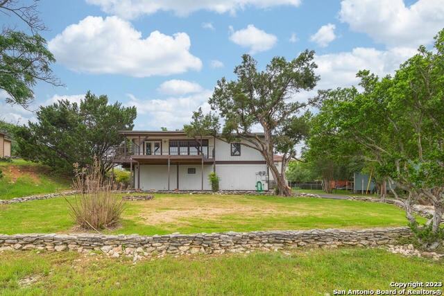 322 Riviera Dr, Unit 12 in Canyon Lake, TX - Building Photo