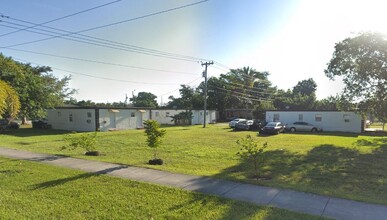 10680 SW 172nd St in Miami, FL - Building Photo - Building Photo