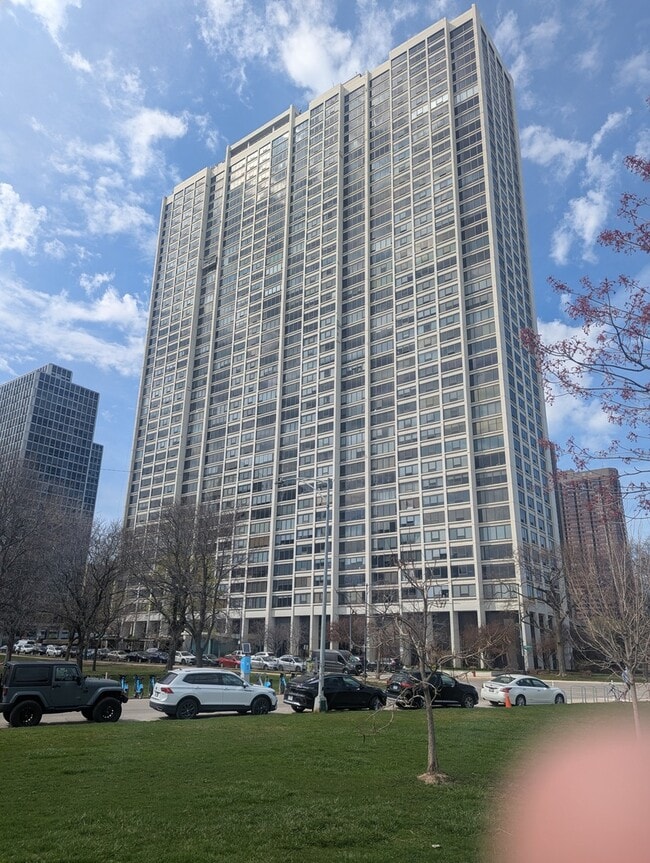 property at 2800 N Lake Shore Dr
