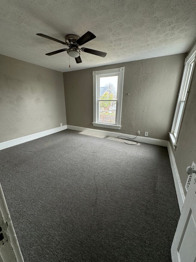 324 Liberty Ave-Unit -B in Hamilton, OH - Building Photo - Building Photo