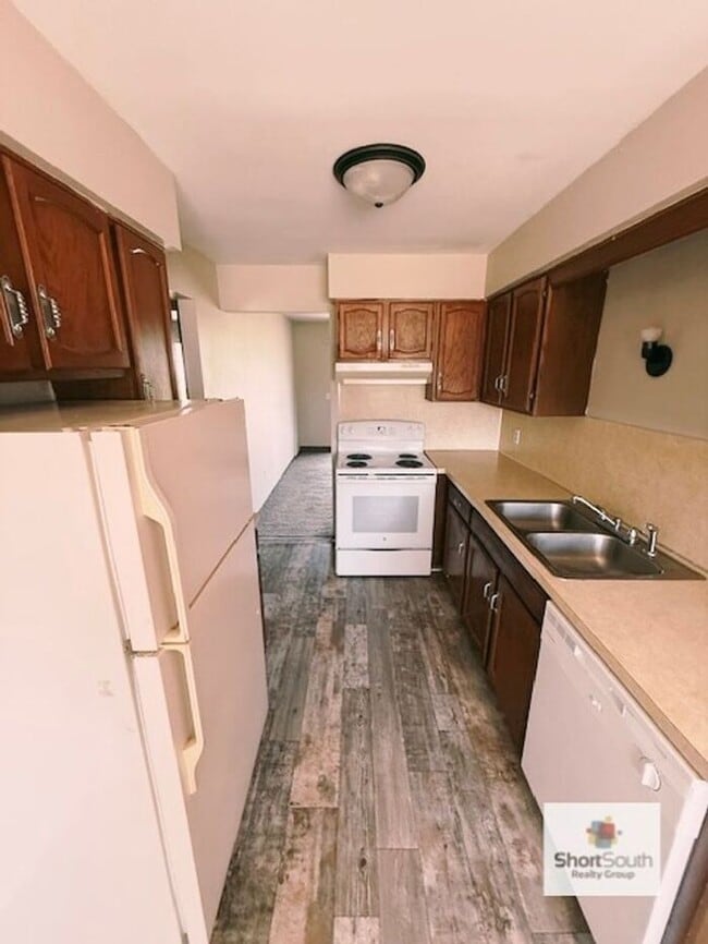 7550 Louise Ave in Jenison, MI - Building Photo - Building Photo