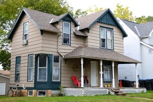 232 Lincoln St in Mankato, MN - Building Photo