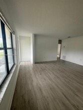 11743 NE 14th Ave in Miami, FL - Building Photo - Building Photo