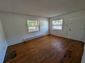 3701 N Emerson Ave in Indianapolis, IN - Foto de edificio - Building Photo