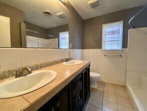 3410 31st St in Lubbock, TX - Building Photo - Building Photo