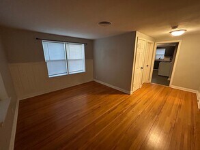 132 W Warburton St-Unit -Lower in South St. Paul, MN - Building Photo - Building Photo
