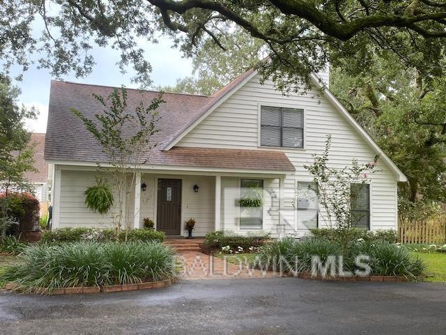 10420 US-98 in Fairhope, AL - Building Photo