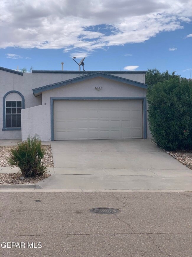 property at 2215 King James Pl