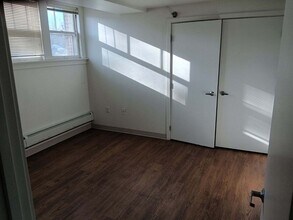 201 N 5th Ave W in Virginia, MN - Foto de edificio - Building Photo