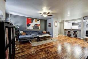 901 NW 7th St, Unit 106 in Oklahoma City, OK - Building Photo