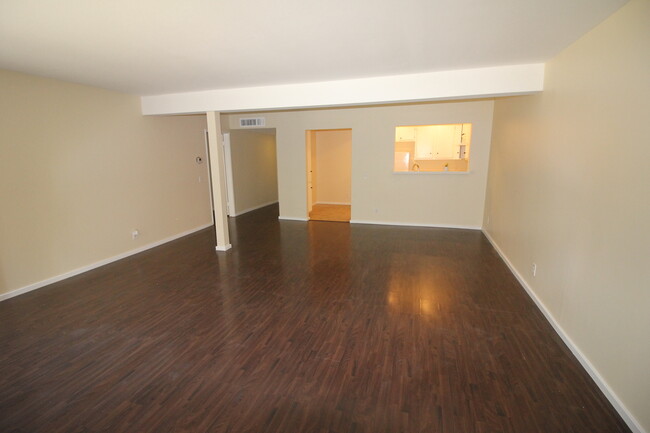 4700 Natick Ave in Sherman Oaks, CA - Building Photo - Building Photo