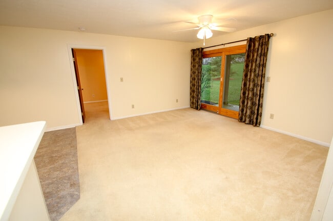 1431 Hollow Run, Unit 2