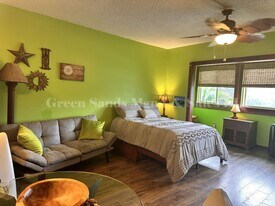 355 Kalanianaole St in Hilo, HI - Building Photo