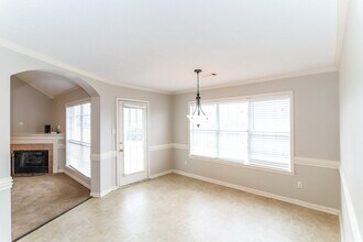 661 Shelley Renee Ln in Memphis, TN - Building Photo - Building Photo