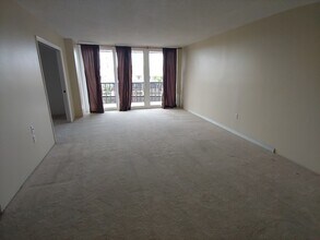 25188 Marion Ave, Unit B203 in Punta Gorda, FL - Building Photo - Building Photo