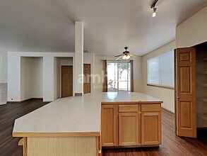 2808 6th St SE in Puyallup, WA - Building Photo - Building Photo