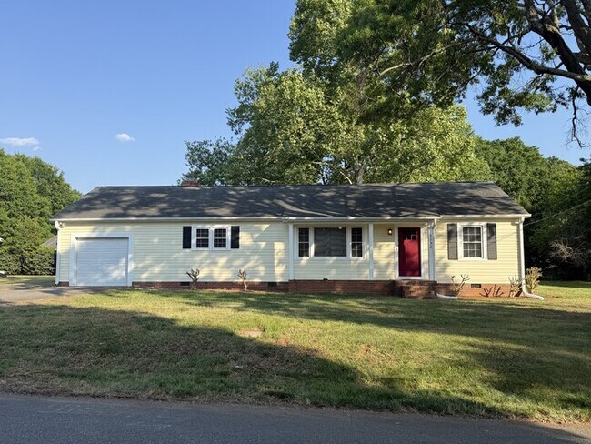 property at 1132 Hipp Rd