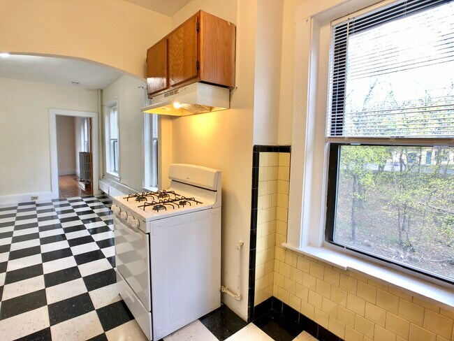 5 Glen Rd, Unit 301 in Boston, MA - Building Photo - Building Photo