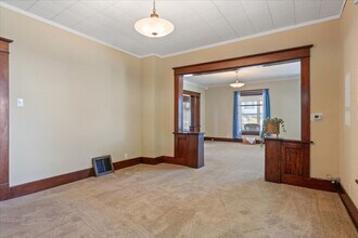 330 Fuller Ave in Council Bluffs, IA - Building Photo - Building Photo