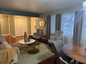 1014 St Andrews Way in Rockford, IL - Building Photo - Building Photo