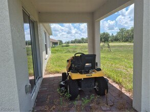 7045 Brazil Cir in La Belle, FL - Building Photo - Building Photo