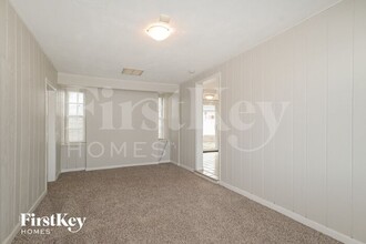 34 St Laurence Dr in Florissant, MO - Building Photo - Building Photo