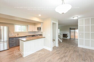 18205 E Tanforan Pl in Aurora, CO - Building Photo - Building Photo