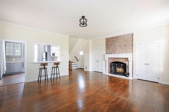 39 Murray Hill Square in New Providence, NJ - Building Photo - Building Photo